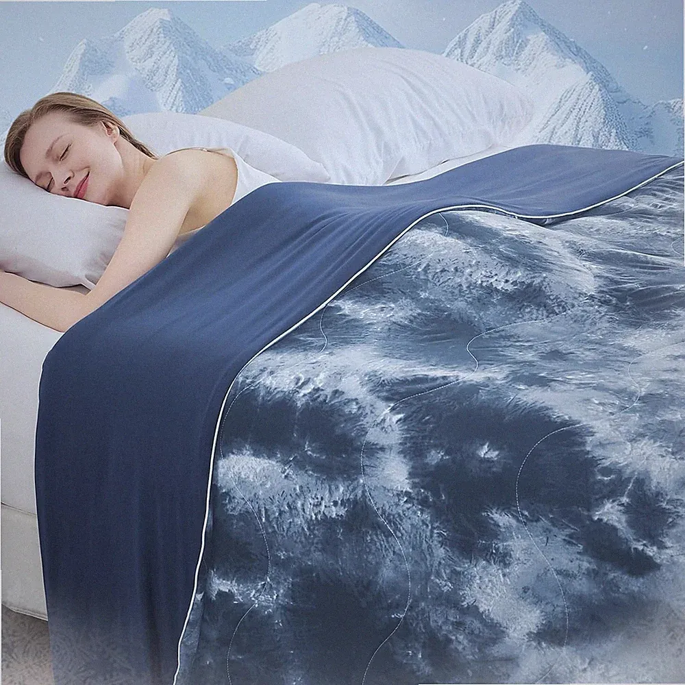Queen Cooling Comforter Lightweight Breathable Summer Blanket Hot Sleepers