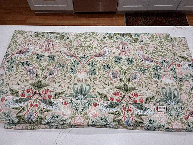 WILLIAM MORRIS England Strawberry Thief Summer Bird King Shams 2